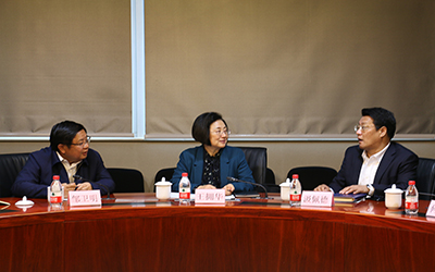 濟南市委常委、統(tǒng)戰(zhàn)部長王擁華一行蒞臨泰豪調(diào)研考察