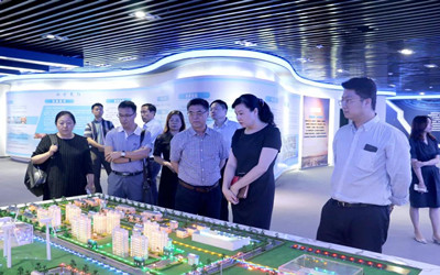 中國大唐集團科學技術(shù)研究院領(lǐng)導蒞臨北京泰豪調(diào)研考察