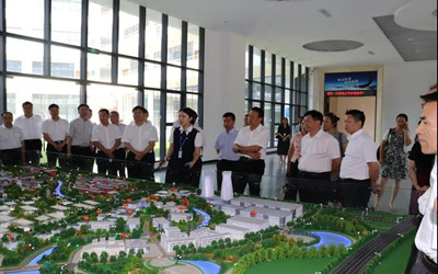 江西省機關(guān)事務管理局領(lǐng)導一行蒞臨泰豪調(diào)研指導